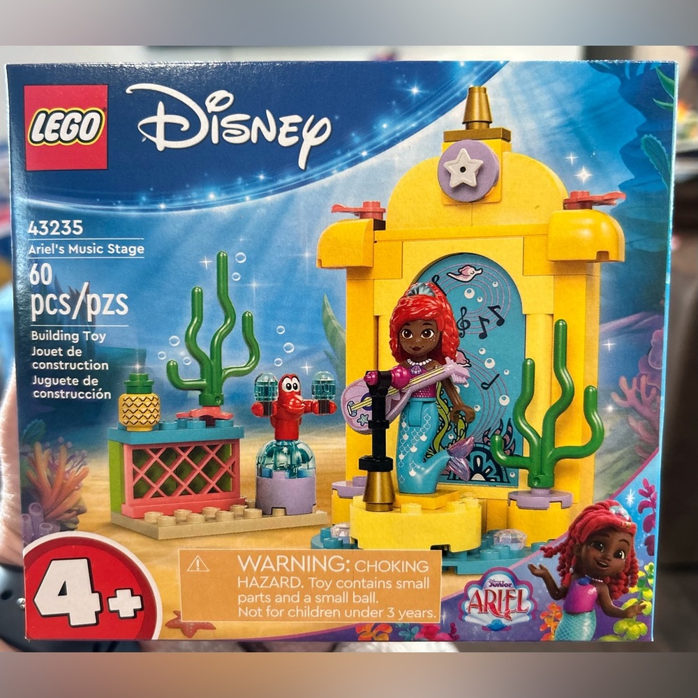 LEGO Disney Ariel's Underwater Stage Set - NEW